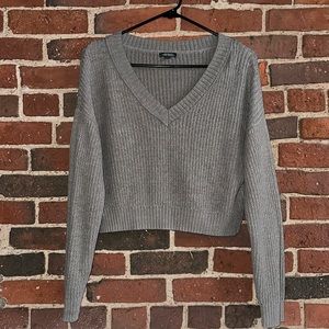 Wild Fable Gray V-neck Cropped Sweater, Size Small